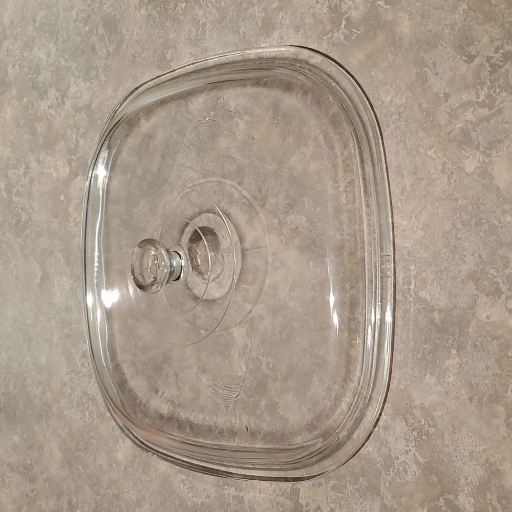 Pyrex  A 15 lid